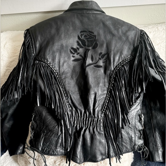 Unik Jackets & Blazers - Woman’s VINTAGE fringed leather jacket.